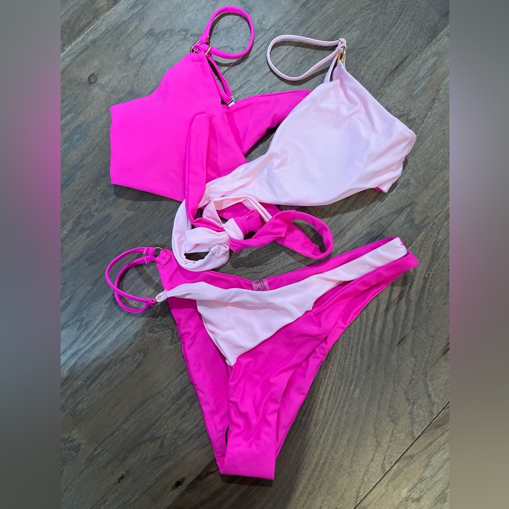 2 pc hot pink bikini | size L